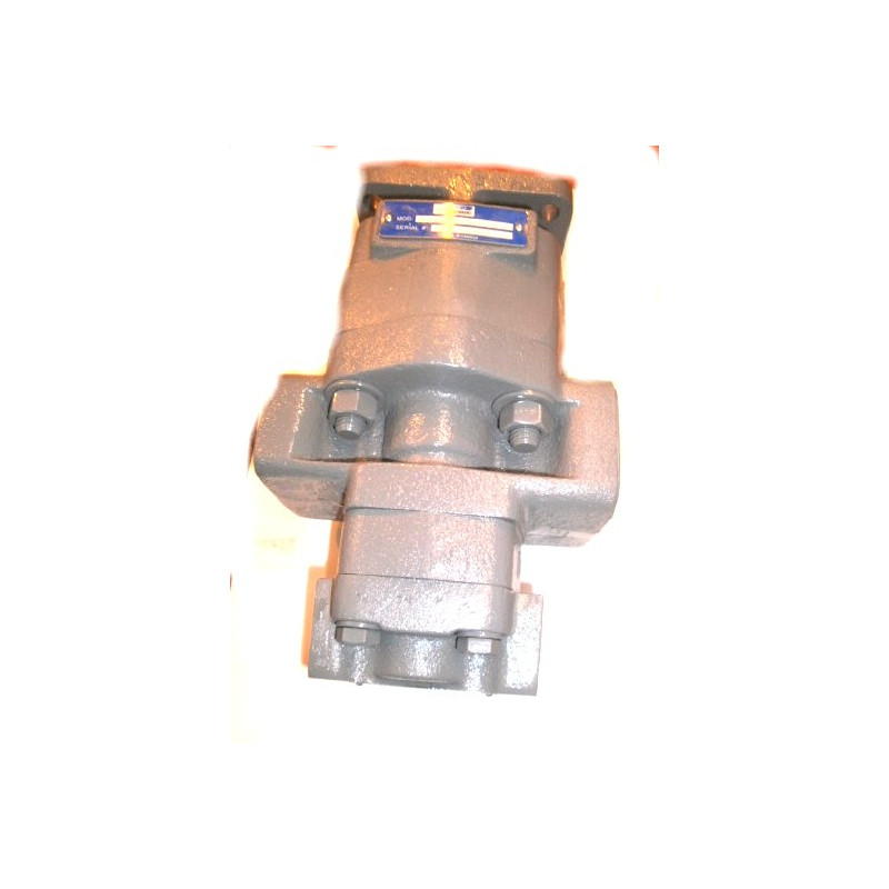 CASE TANDEM HYDRAULIC GEAR PUMP