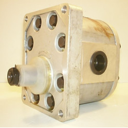 GP3 C24.5L TXSB HYDRAULIC GEAR PUMP