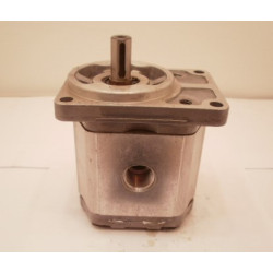 SNP2 A17L PBOB HYDRAULIC GEAR PUMP