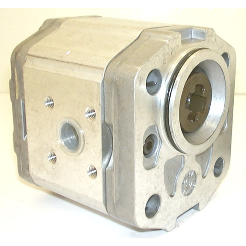 SNP2 A6.0L FR03 HYDRAULIC GEAR PUMP