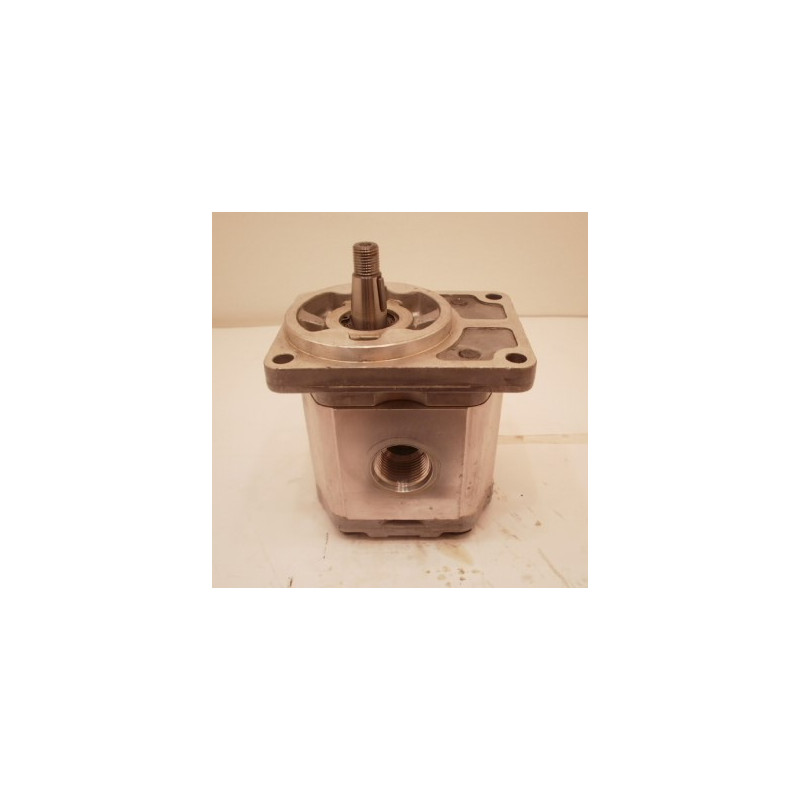 SNP2 C14L LBOB HYDRAULIC GEAR PUMP