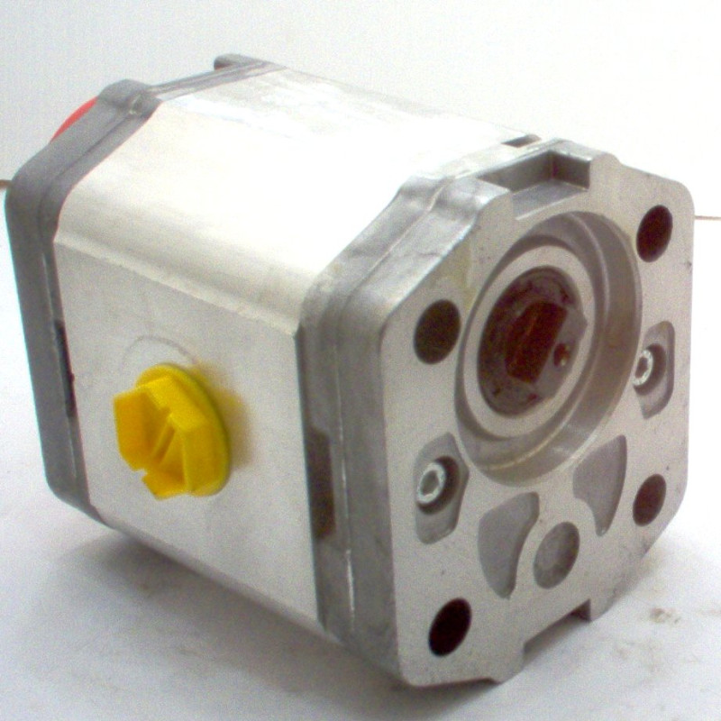 SNP2 C14L HYDRAULIC GEAR PUMP