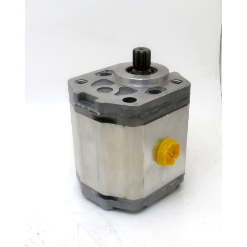 SNP2 C17L MLOB HYDRAULIC GEAR PUMP