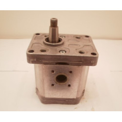 SNP2 C17L TXBA HYDRAULIC GEAR PUMP