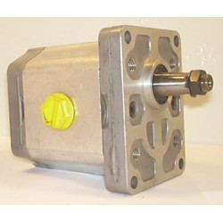 SNP2 C17L TXOA HYDRAULIC GEAR PUMP