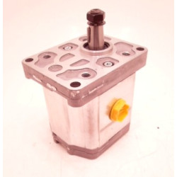 SNP2 C17L C041-F HYDRAULIC PUMP