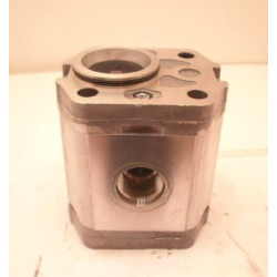 SNP2 C17L UHOA HYDRAULIC GEAR PUMP