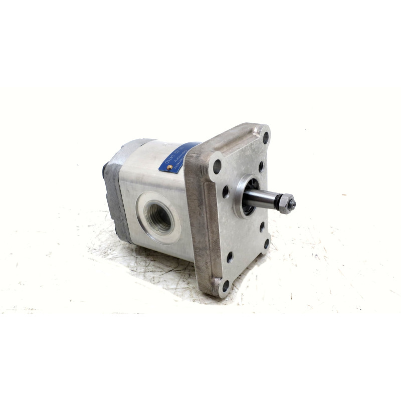 HYDRAULIC GEAR PUMP 4 BOLT FLANGE