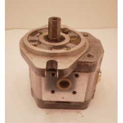 SNP2 4 D LSBA HYDRAULIC GEAR PUMP