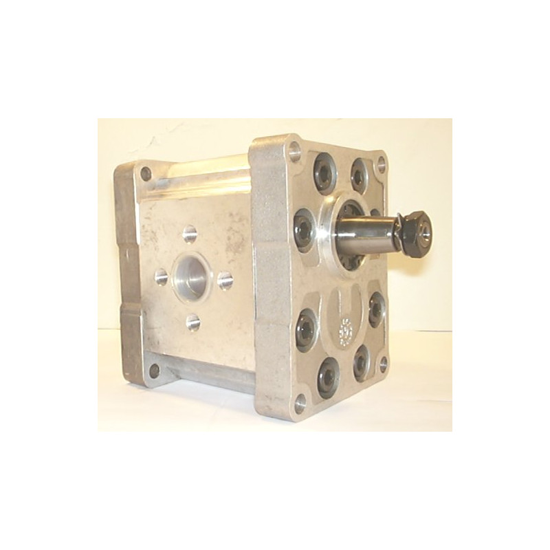 SNP3 C33L C041 HYDRAULIC GEAR PUMP