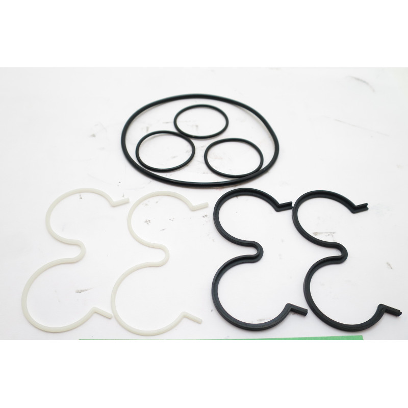 8833-023-000 SEAL KIT