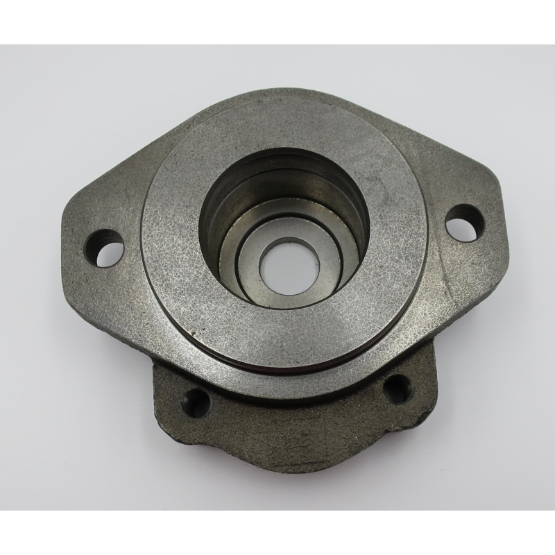 1PPX OUTRIGGER SAE A 2 B FLANGE