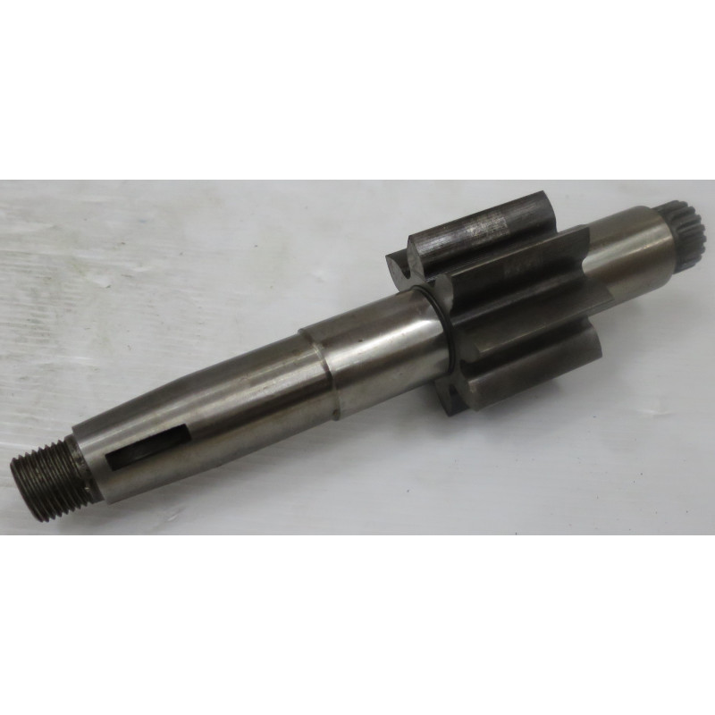 2PL158 ''T'' FRONT DRIVE GEAR SHAFT