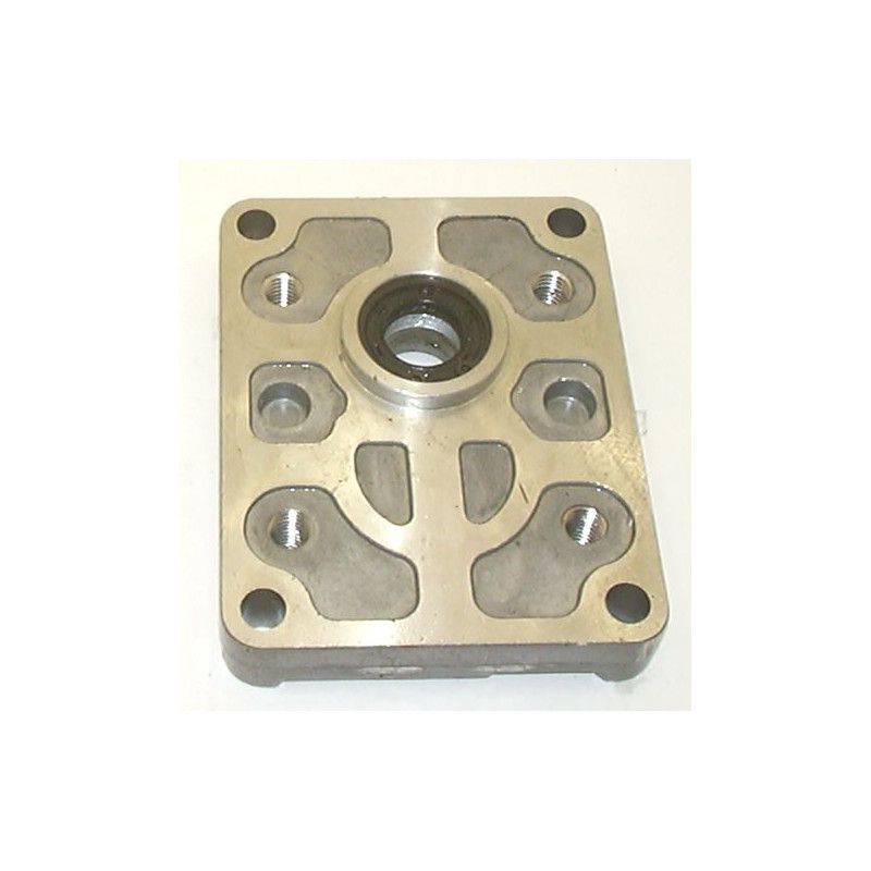 SNP 2 CLOCKWISE 4 BOLT FLANGE