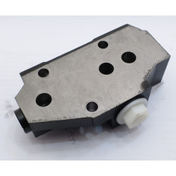 V5-60 OUTLET COVER TOP 1/2 BSP