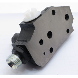 V5-60 ELECTRIC OUTLET COV C/W PCO