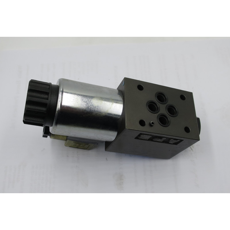 DG03-0BL-24VDC90 DN SOLENOID VALVE