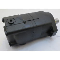 CHAR-LYNN HYDRAULIC MOTOR