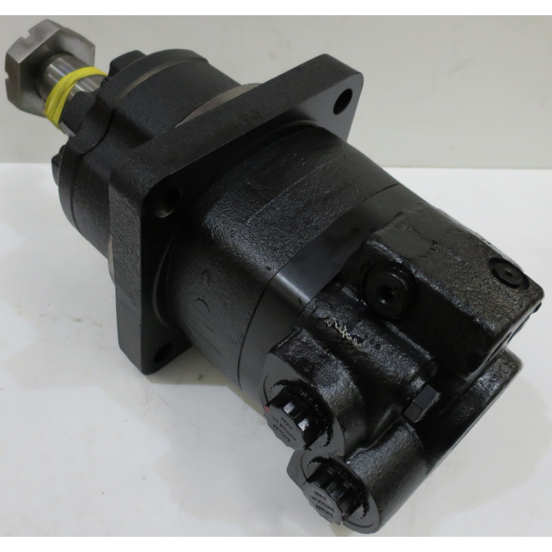 CHAR-LYNN HYDRAULIC MOTOR 110-1154
