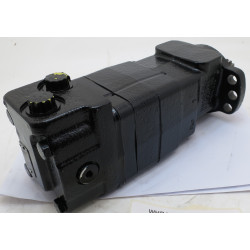 HYDRAULIC MOTOR No. 300400A9223BAAAB