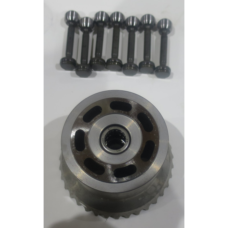 F12-030 CLYINDER BLOCK AND PISTONS