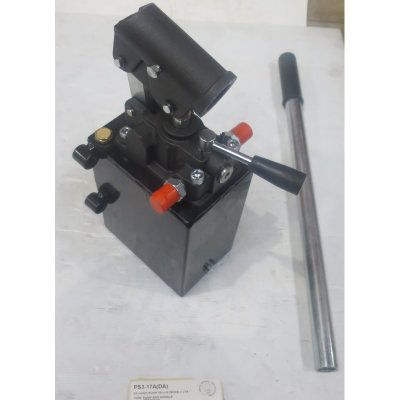 DA HAND PUMP 25cc/STROKE 2 LTR **