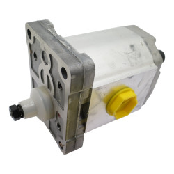 HYDRAULIC MOTOR Danfoss 83015812 SKM1NN6 0BN01BAM3F4F4NNNN