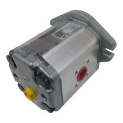 HYDRAULIC MOTOR DANFOSS  83045248 SNM2NN 025BN06 BAM6B7B7YYNNNNNNN