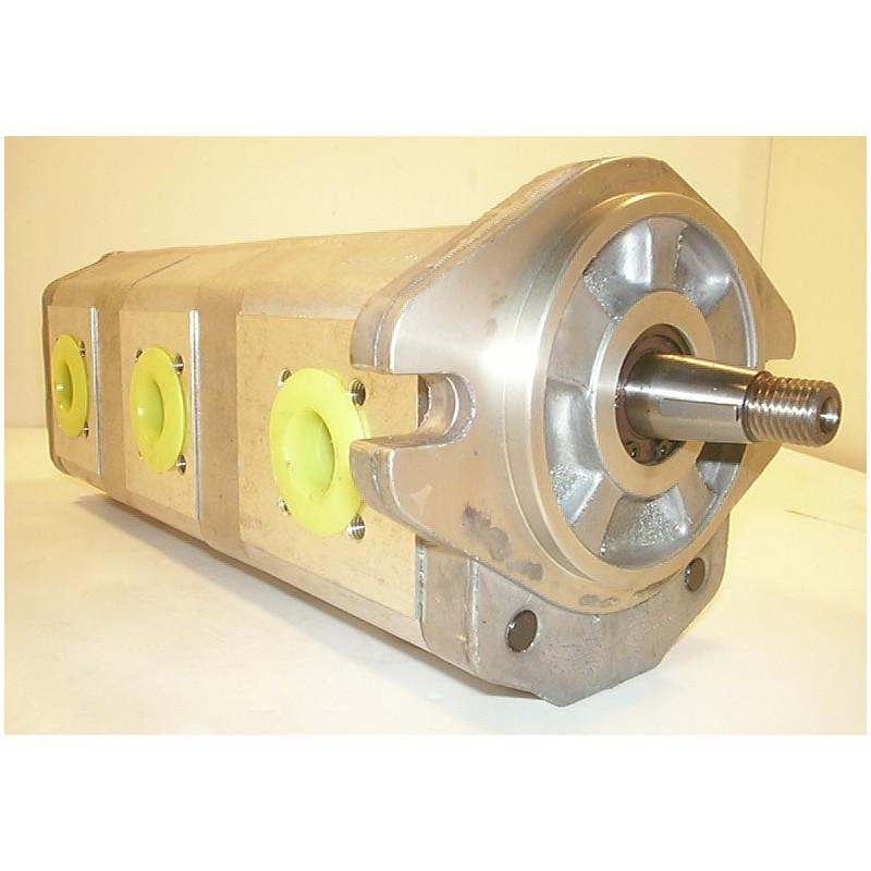 DANFOSS TRIPLE HYDRAULIC GEAR PUMP