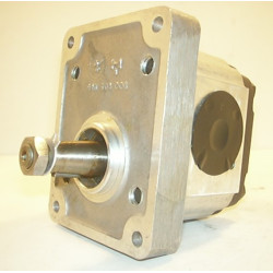 1PL015C 8572 MOWER HYDRAULIC PUMP