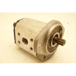 1PX230C HYDRAULIC PUMP  5752F